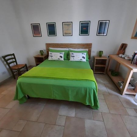 Le Radici Bed & Breakfast Монополи Екстериор снимка