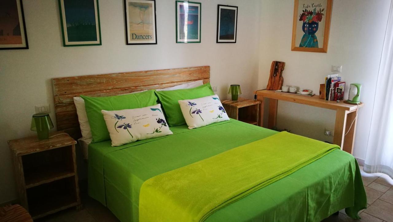 Le Radici Bed & Breakfast Монополи Екстериор снимка